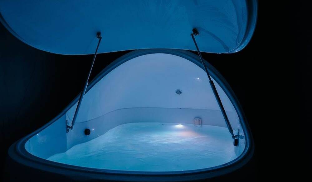 アイソレーションタンク / 2