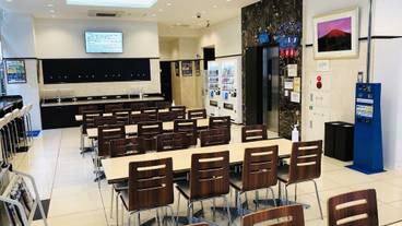 朝食スペース / 4