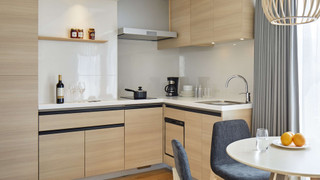 スタジオ ベッド (複数台) キッチン