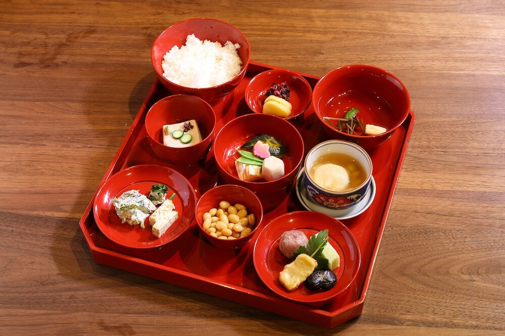 朝食