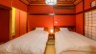 [秋の館・朱壁の和洋準特別室/秋園の間]10帖+ツイン 禁煙