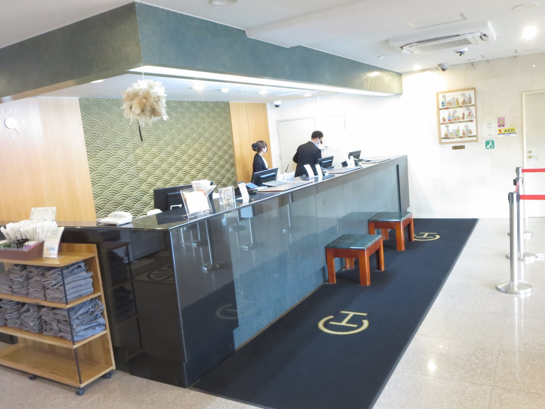 ホテルフロントです。