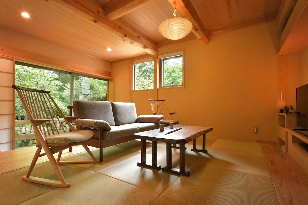 離れ 露天風呂付客室 おだまき①