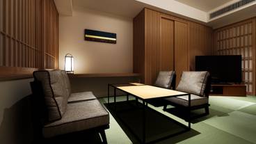 Corner Suite Room / 2