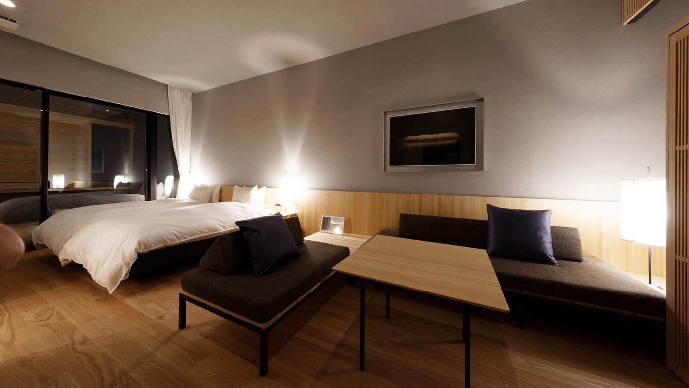 温かみのある木のお部屋と自然由来のアメニティでほっと一息3918257