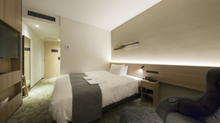 コンフォート ダブルルーム クイーンベッド 1 台 禁煙