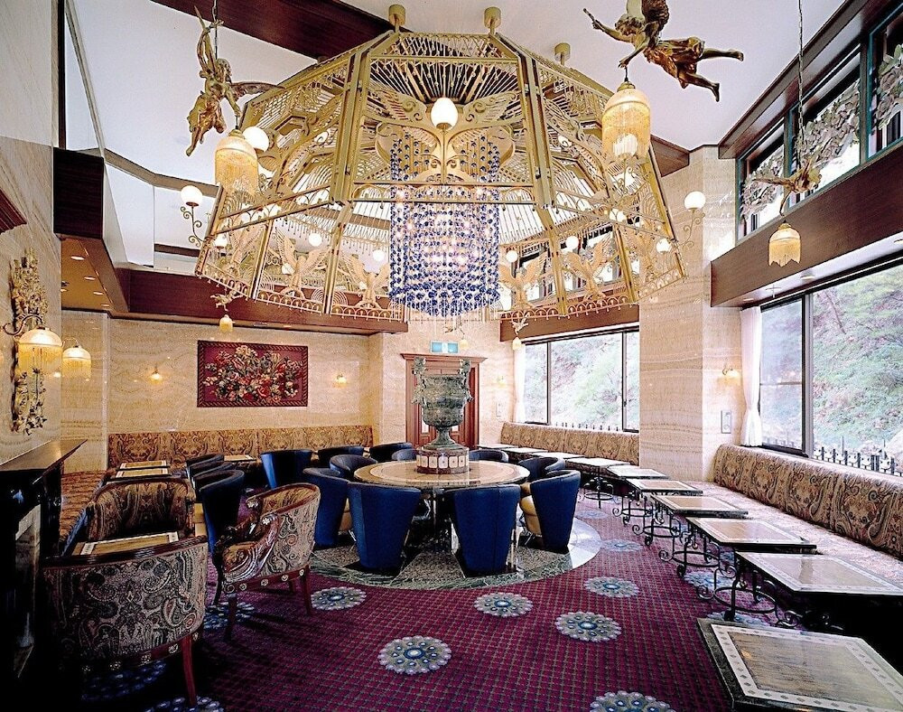 ロビーラウンジ