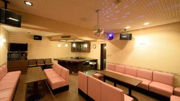 カラオケ ルーム / 3