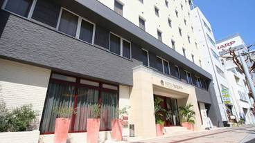 施設の入り口 / 17