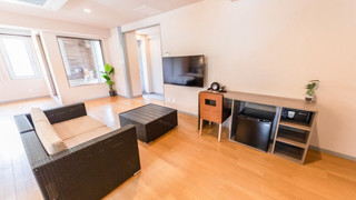 [洋モダンスイート洋室]露天風呂付き　禁煙