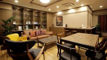 ロビーラウンジ / 11