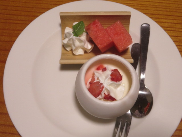 夕食時のデザート