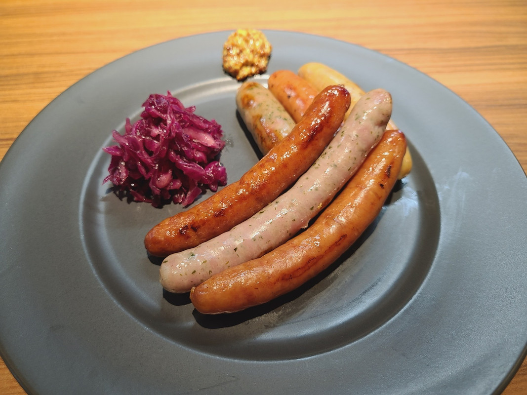 6種のソーセージ盛合せ