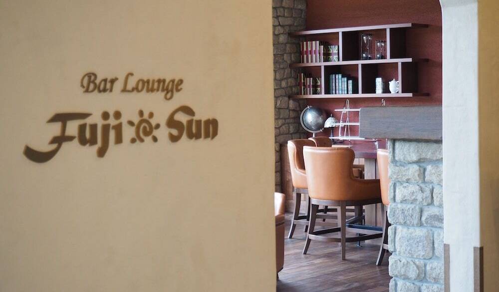 バーラウンジ / 2