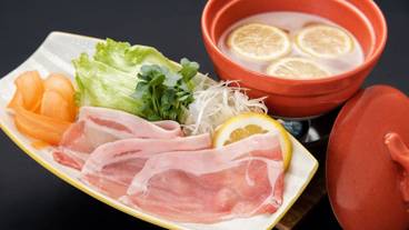 食事・飲み物 / 33