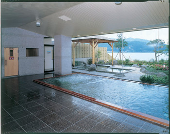 1.富士山を一望。くつろげる温泉宿「秀峰閣 湖月」4025240