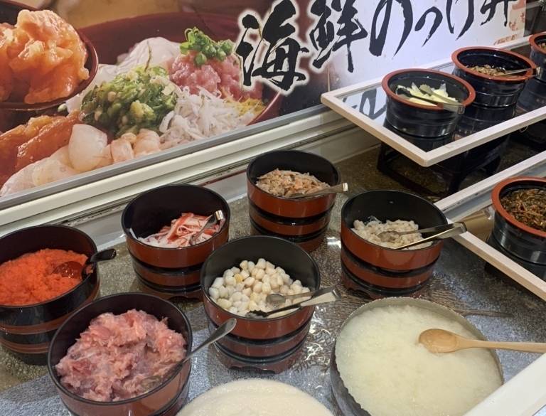 朝食 海鮮丼コーナー / 2
