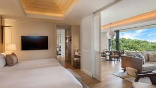 ハレクラニクリフヴィラ　専用プール付　天然温泉＆ラウンジ利用込