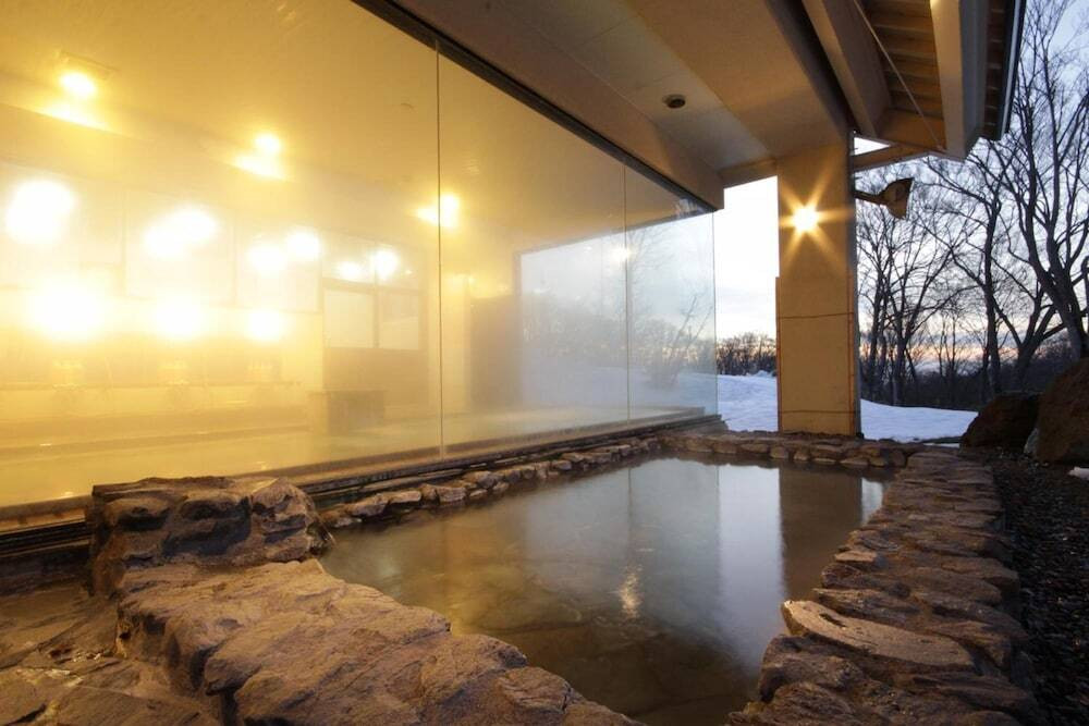 雪見風呂を求めて露天風呂3846635