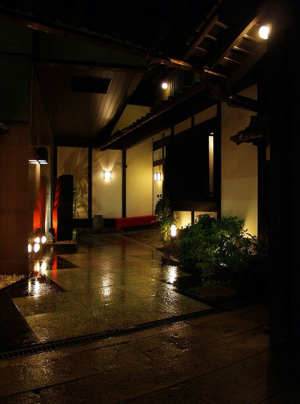 ポーチ