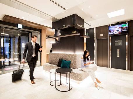 the b 赤坂見附（ザビー あかさかみつけ） / 3