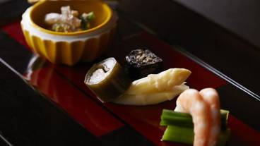 食事・飲み物 / 1