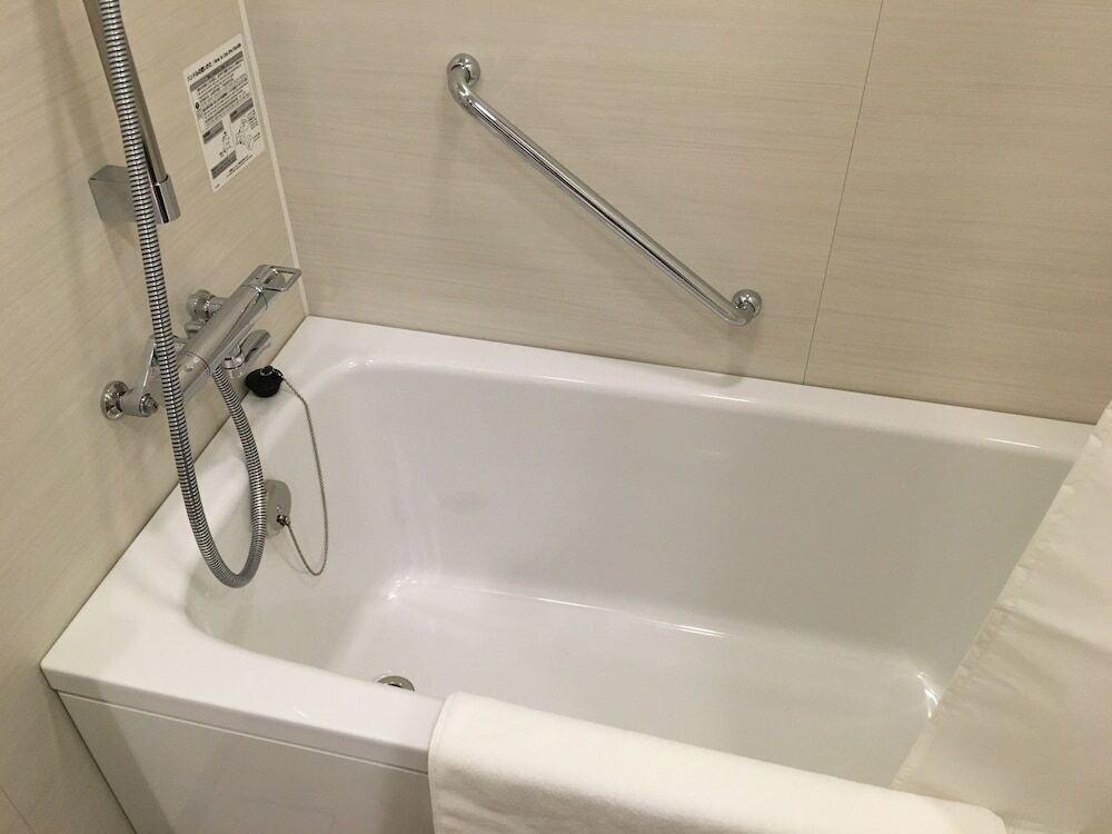 バスルームのシャワー