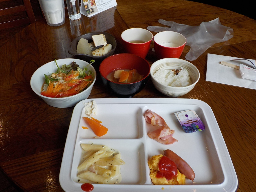朝食