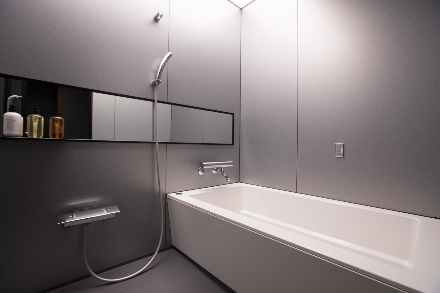 金沢の伝統感じるアートな空間で、ゆったりとお茶を愉しむ4011623