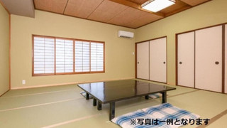 和室５人部屋　共用バスルーム