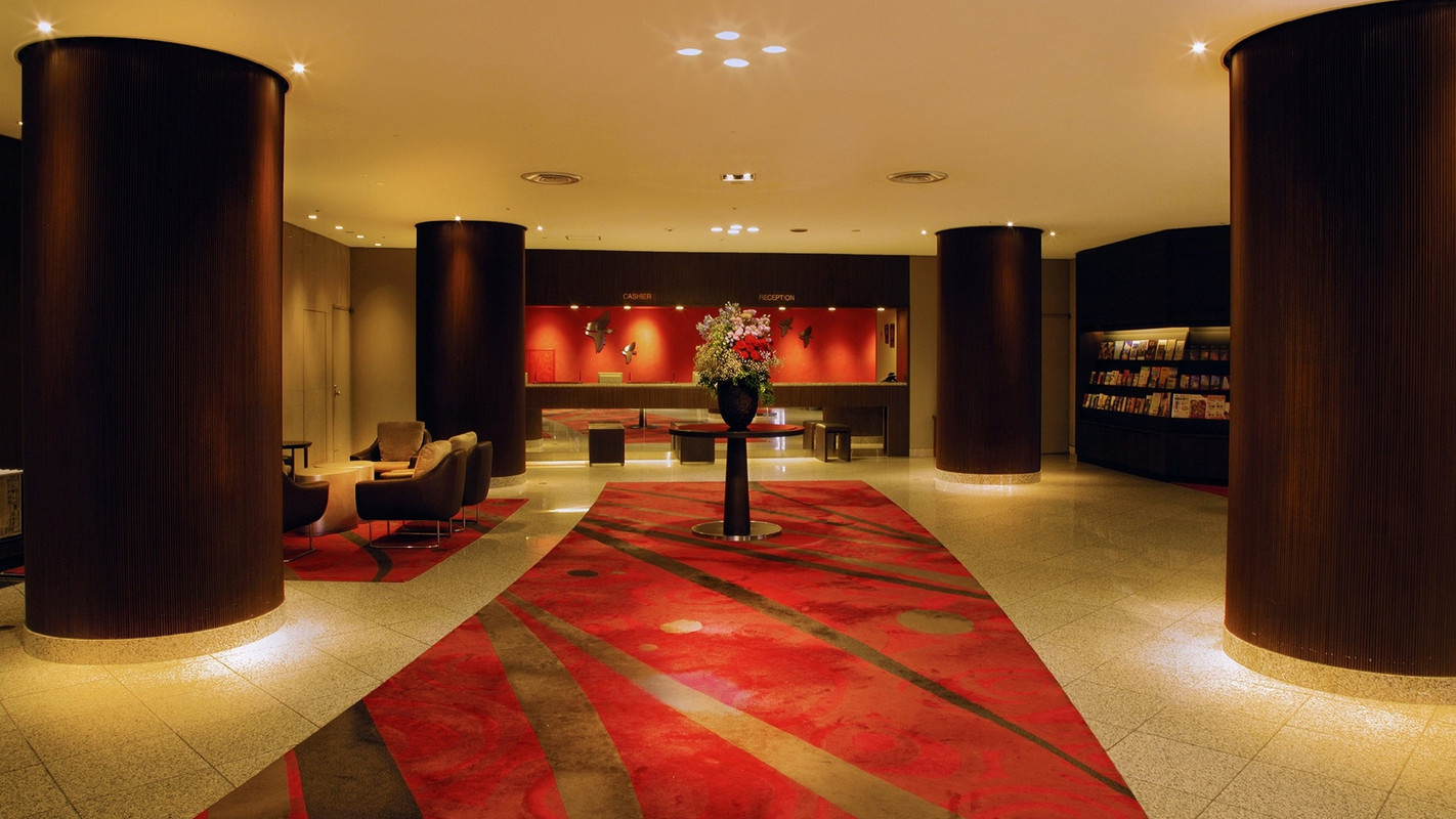1F Lobby