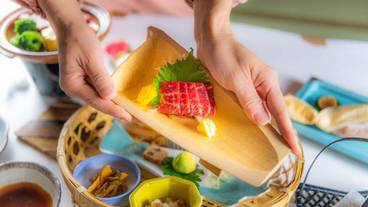 食事・飲み物 / 1