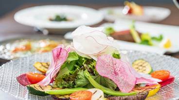 食事・飲み物 / 3