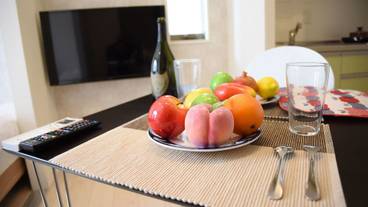 客室内のダイニングエリア / 10