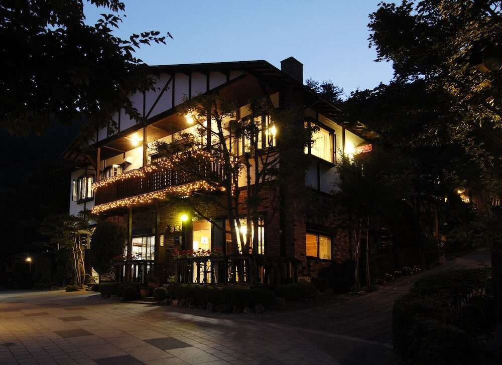 施設の雰囲気(夜)