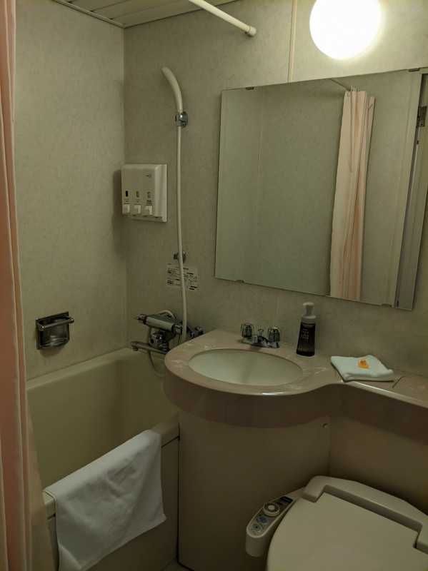 あひるさんがいます。