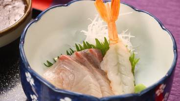 食事・飲み物 / 12