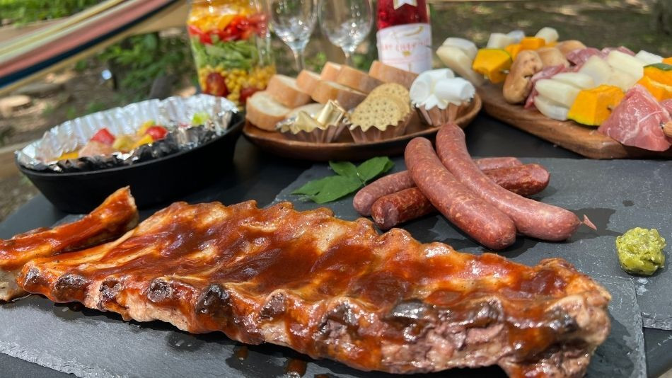 アウトドアをトコトン楽しむ！秘密基地のようなグランピング施設4231314