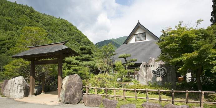 合掌造り風離れ 飛騨つづり朧（おぼろ）（岐阜県 旅館） / 1