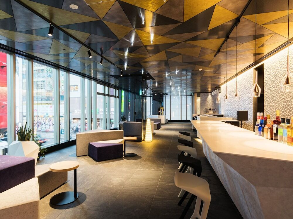 ロビーラウンジ