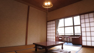 和室 6～8畳 共同トイレ 本館