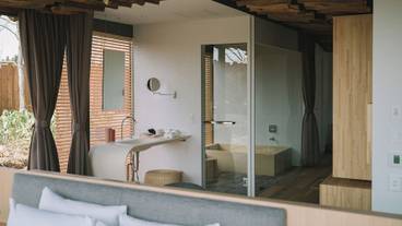 客室内のダイニングエリア / 36