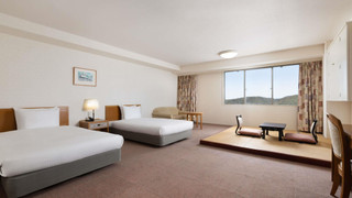 クラシック ルーム シングルベッド 2 台 マウンテンビュー (Japanese Western Style)