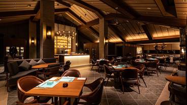 テーブル席 / 13