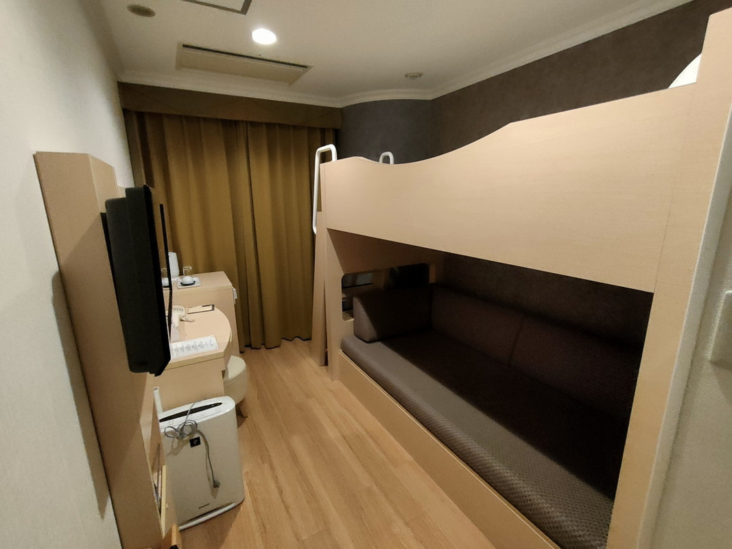 ダブルデッカールーム