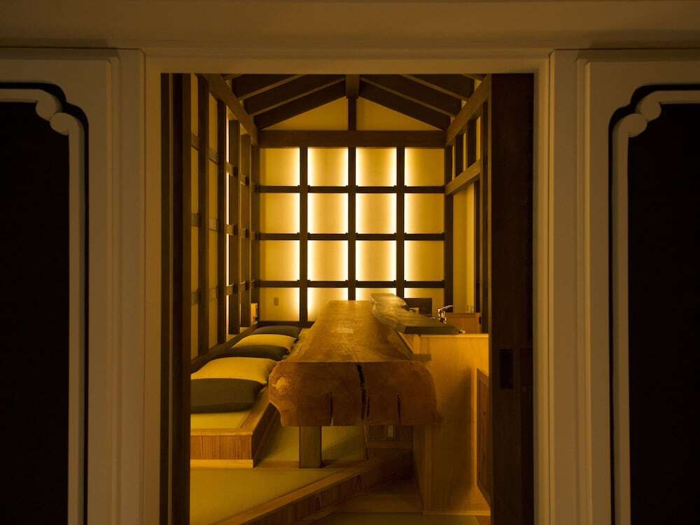 森に面したルーバーがナチュラル度抜群4086190