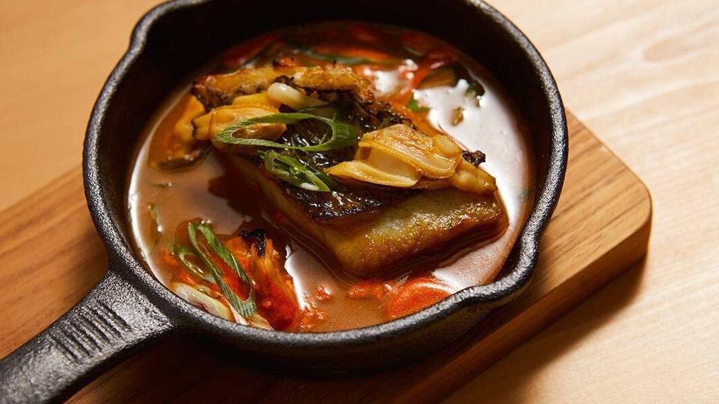 グリル料理店で
おしゃれにホテルディナー
 / 1