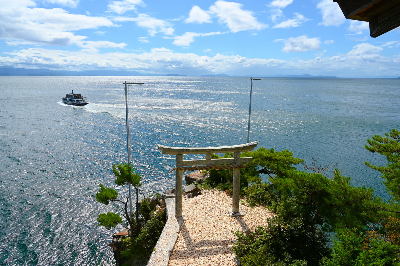 琵琶湖 龍神拝所 宮崎鳥居と竹生島クルーズ