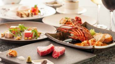 食事・飲み物 / 3