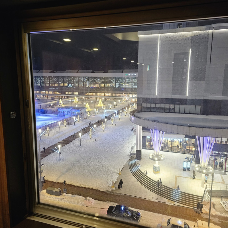 エレベーター付近から